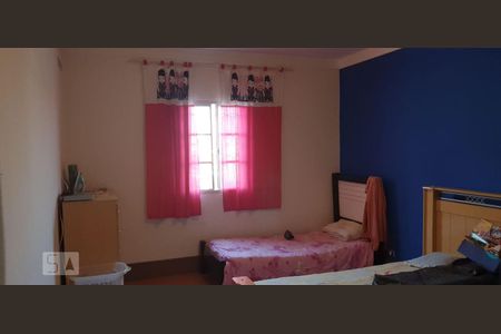 Casa à venda com 305m², 3 quartos e 4 vagasDormitório 3