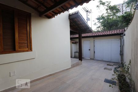Quintal  de casa à venda com 3 quartos, 131m² em Anil, Rio de Janeiro