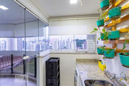 Apartamento à venda com 70m², 2 quartos e 1 vaga Apartamento à venda com 70m², 2 quartos e 1 vagaÁrea de Serviço