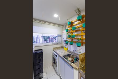 Apartamento à venda com 70m², 2 quartos e 1 vaga Apartamento à venda com 70m², 2 quartos e 1 vagaÁrea de Serviço