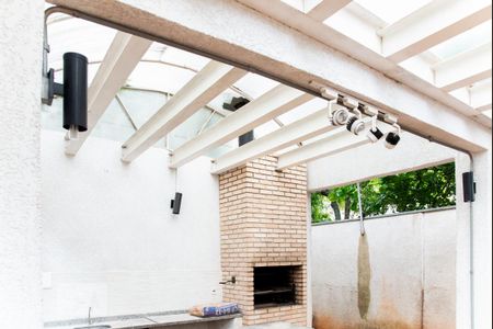 Apartamento à venda com 48m², 2 quartos e 1 vaga Apartamento à venda com 48m², 2 quartos e 1 vagaÁrea comum - Churrasqueira