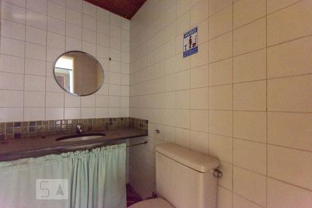 Banheiro  de apartamento à venda com 6 quartos, 86m² em Centro, Niterói