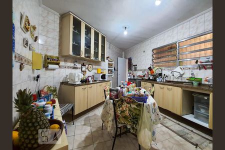 Casa à venda com 167m², 4 quartos e 3 vagasSala