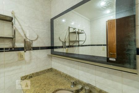 Apartamento para alugar com 300m², 3 quartos e 3 vagasBanheiro da Suíte