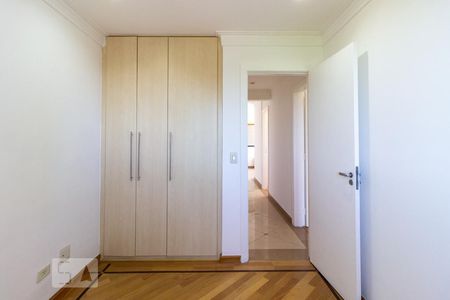Apartamento à venda com 81m², 3 quartos e 2 vagasQuarto 2