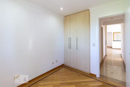 Apartamento à venda com 81m², 3 quartos e 2 vagasQuarto 2