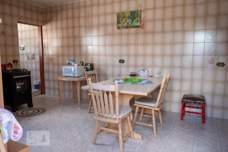 Casa à venda com 225m², 3 quartos e 3 vagasCozinha