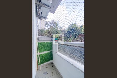 Sala - Varanda de apartamento à venda com 2 quartos, 59m² em Teresópolis, Porto Alegre