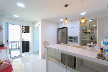 Apartamento à venda com 110m², 3 quartos e 2 vagasCozinha