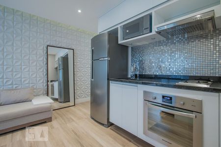 cozinha de apartamento para alugar com 1 quarto, 39m² em Vila Cordeiro, São Paulo