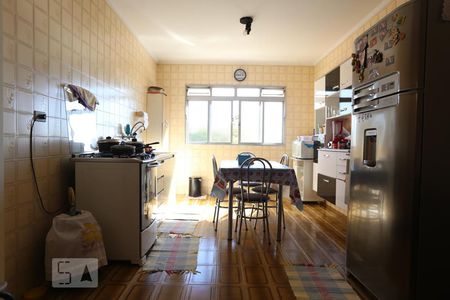 Casa à venda com 155m², 3 quartos e 2 vagasCozinha