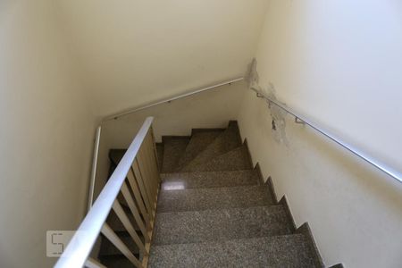 Casa à venda com 155m², 3 quartos e 2 vagasEscadas