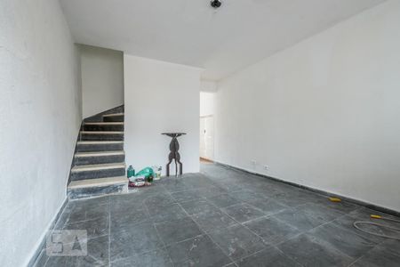 Sala de casa para alugar com 2 quartos, 110m² em Campo Belo, São Paulo