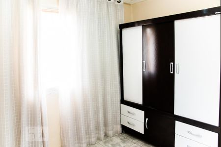 Quarto 1 de apartamento para alugar com 2 quartos, 53m² em Vila Nova Teresa, São Paulo