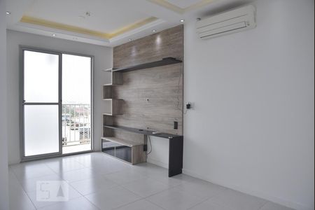 Sala de apartamento para alugar com 2 quartos, 53m² em Taquara, Rio de Janeiro