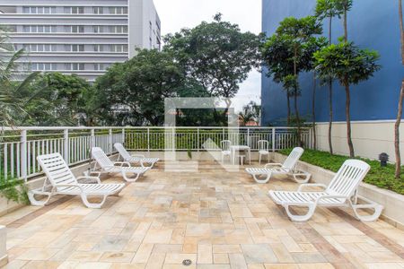 Apartamento à venda com 60m², 2 quartos e 1 vaga Apartamento à venda com 60m², 2 quartos e 1 vagaÁrea comum - Piscina