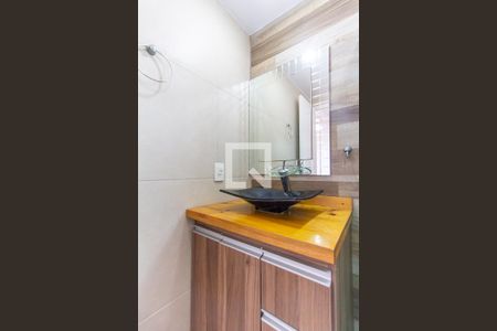 Apartamento à venda com 60m², 2 quartos e 1 vaga Apartamento à venda com 60m², 2 quartos e 1 vagaBanheiro da Suíte