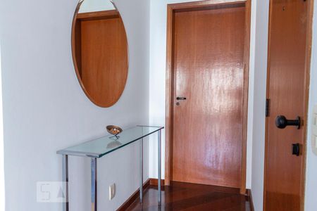 Hall de entrada de apartamento à venda com 2 quartos, 78m² em Vila Mariana, São Paulo