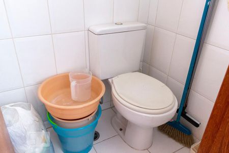 Apartamento à venda com 78m², 2 quartos e 2 vagasBanheiro de serviço