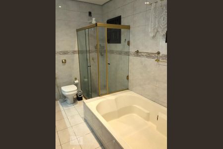 Casa para alugar com 240m², 3 quartos e 2 vagasBanheiro 2