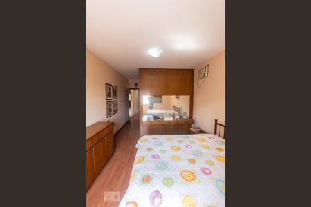 Casa à venda com 250m², 3 quartos e 2 vagasQuarto 2