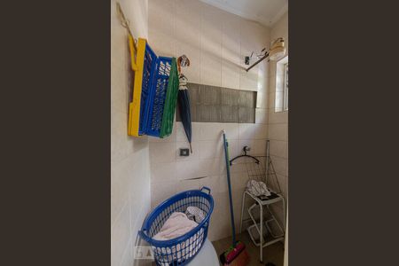 Casa à venda com 250m², 3 quartos e 2 vagasÁrea de Serviço