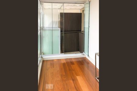 Sala de apartamento à venda com 2 quartos, 73m² em Pinheiros, São Paulo