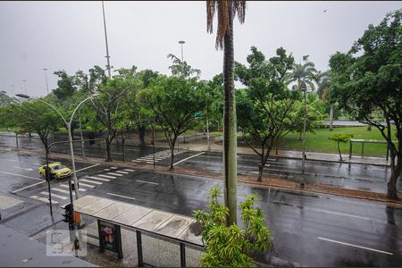 Apartamento à venda com 289m², 3 quartos e 1 vaga Apartamento à venda com 289m², 3 quartos e 1 vagaVista