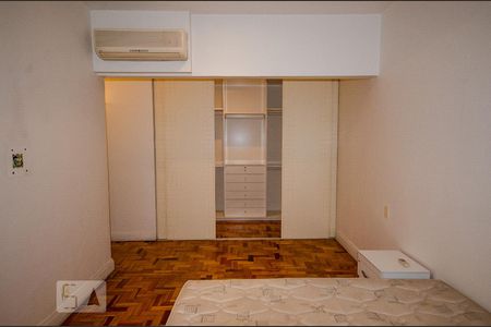 Apartamento à venda com 289m², 3 quartos e 1 vaga Apartamento à venda com 289m², 3 quartos e 1 vagaQuarto 4
