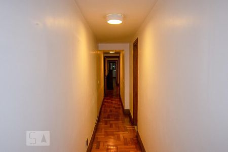 Apartamento à venda com 289m², 3 quartos e 1 vaga Apartamento à venda com 289m², 3 quartos e 1 vagaCorredor