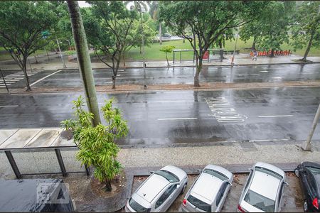 Apartamento à venda com 289m², 3 quartos e 1 vaga Apartamento à venda com 289m², 3 quartos e 1 vagaVista