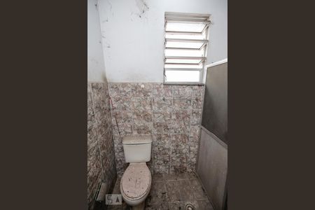 Apartamento à venda com 56m², 2 quartos e sem vaga Apartamento à venda com 56m², 2 quartos e sem vagaBanheiro