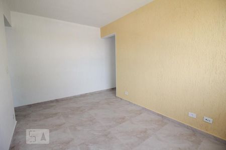 sala de apartamento para alugar com 3 quartos, 90m² em Vila Constança, São Paulo