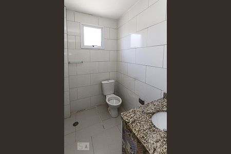 Banheiro Suite 02 de casa para alugar com 2 quartos, 100m² em Vila Invernada, São Paulo
