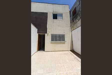 Garagem de casa para alugar com 2 quartos, 100m² em Vila Invernada, São Paulo