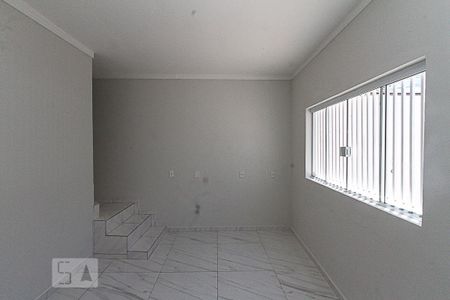 Casa para alugar com 2 quartos, 100m² em Vila Invernada, São Paulo