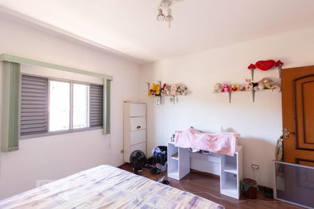 Casa à venda com 244m², 4 quartos e 3 vagasQuarto