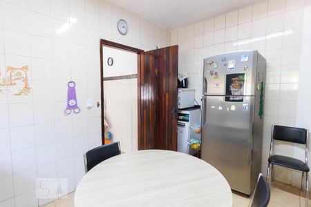 Casa à venda com 244m², 4 quartos e 3 vagasCozinha