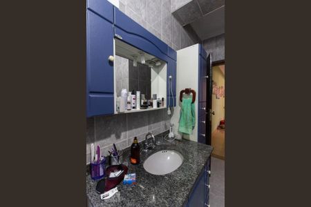 Casa à venda com 244m², 4 quartos e 3 vagasBanheiro