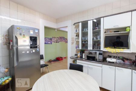 Casa à venda com 244m², 4 quartos e 3 vagasCozinha