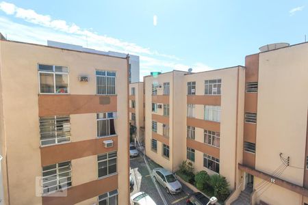 Sala vista de apartamento à venda com 2 quartos, 30m² em Piedade, Rio de Janeiro