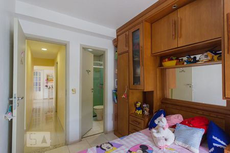 Apartamento à venda com 156m², 4 quartos e 2 vagasQuarto 1 - Suíte (1º andar)