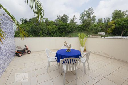 Apartamento à venda com 156m², 4 quartos e 2 vagasÁrea Externa (Cobertura) 2º andar