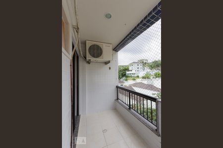 Apartamento à venda com 156m², 4 quartos e 2 vagasVaranda Quarto 1 - Suíte e Quarto 2 (1º andar)