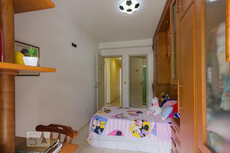 Apartamento à venda com 156m², 4 quartos e 2 vagasQuarto 1 - Suíte (1º andar)