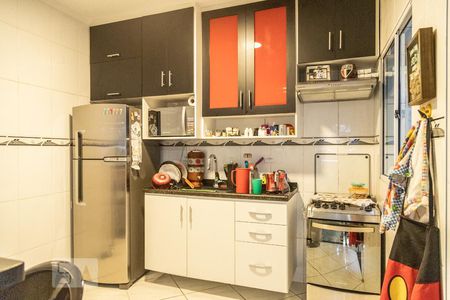 Casa à venda com 125m², 2 quartos e 2 vagasCozinha - Armários