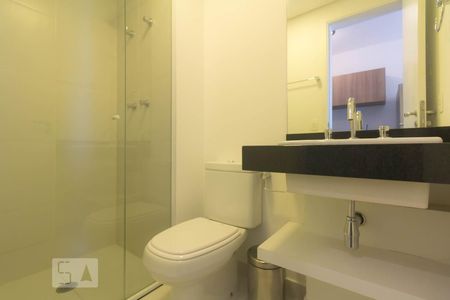 Banheiro de apartamento para alugar com 1 quarto, 30m² em Vila Cordeiro, São Paulo