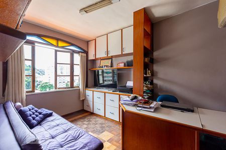 Apartamento à venda com 265m², 4 quartos e sem vagaEscritório 