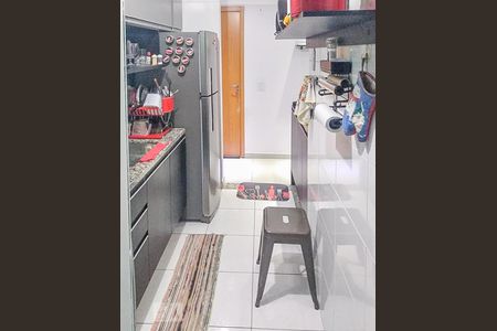 Cozinha de apartamento para alugar com 2 quartos, 48m² em Jardim Iris, São Paulo