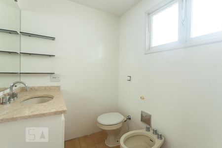 Apartamento para alugar com 100m², 3 quartos e 1 vaga Apartamento para alugar com 100m², 3 quartos e 1 vagaBanheiro do Quarto 3